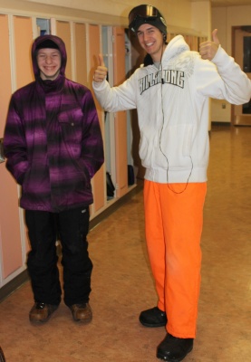 No costumes ... they were just cold!